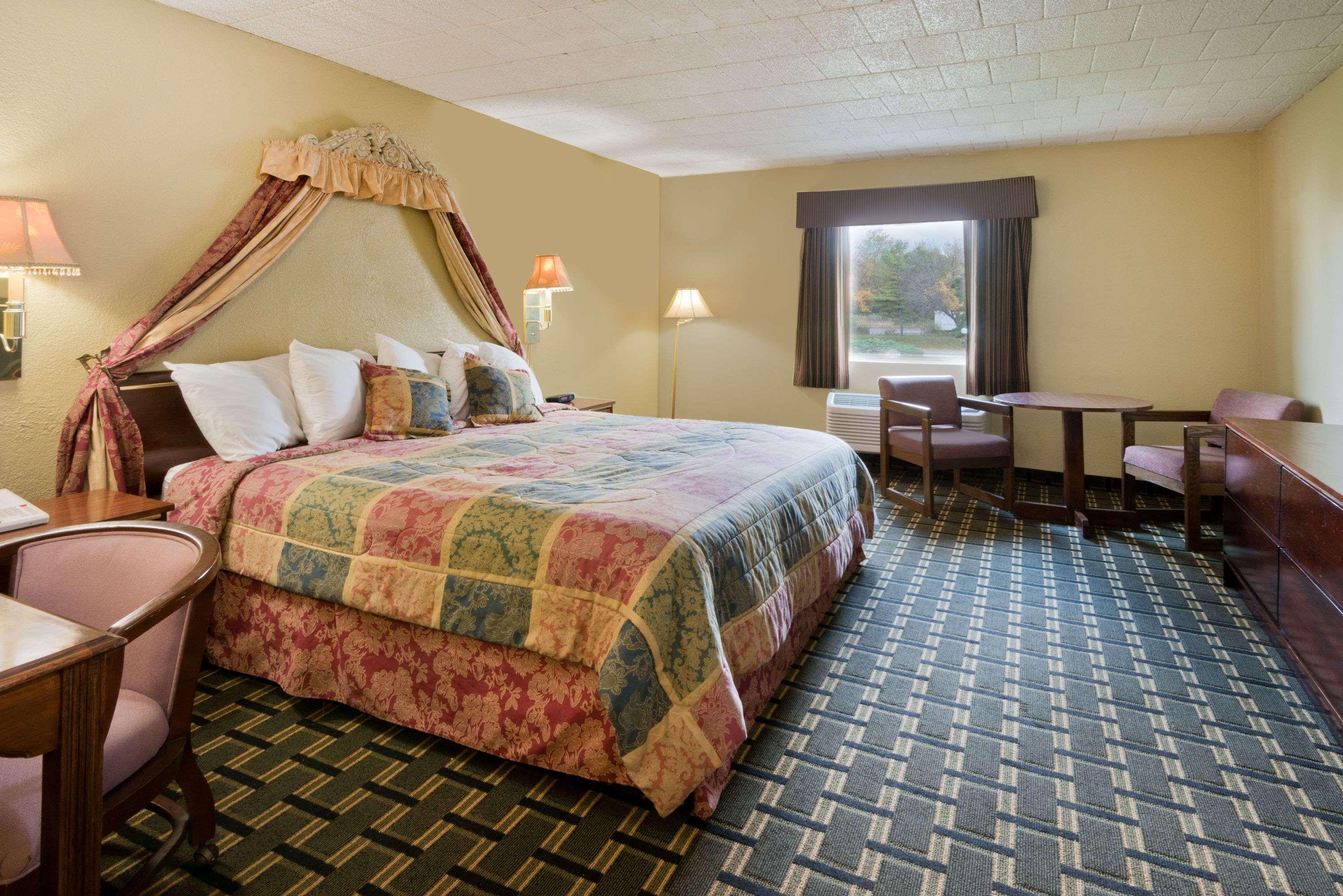 Days Inn By Wyndham Batavia Darien Lake Theme Park Esterno foto